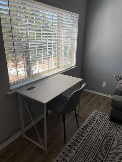 Comfy, Contemporary Quiet Retreat Vacation Home With Views Albuquerque Dış mekan fotoğraf
